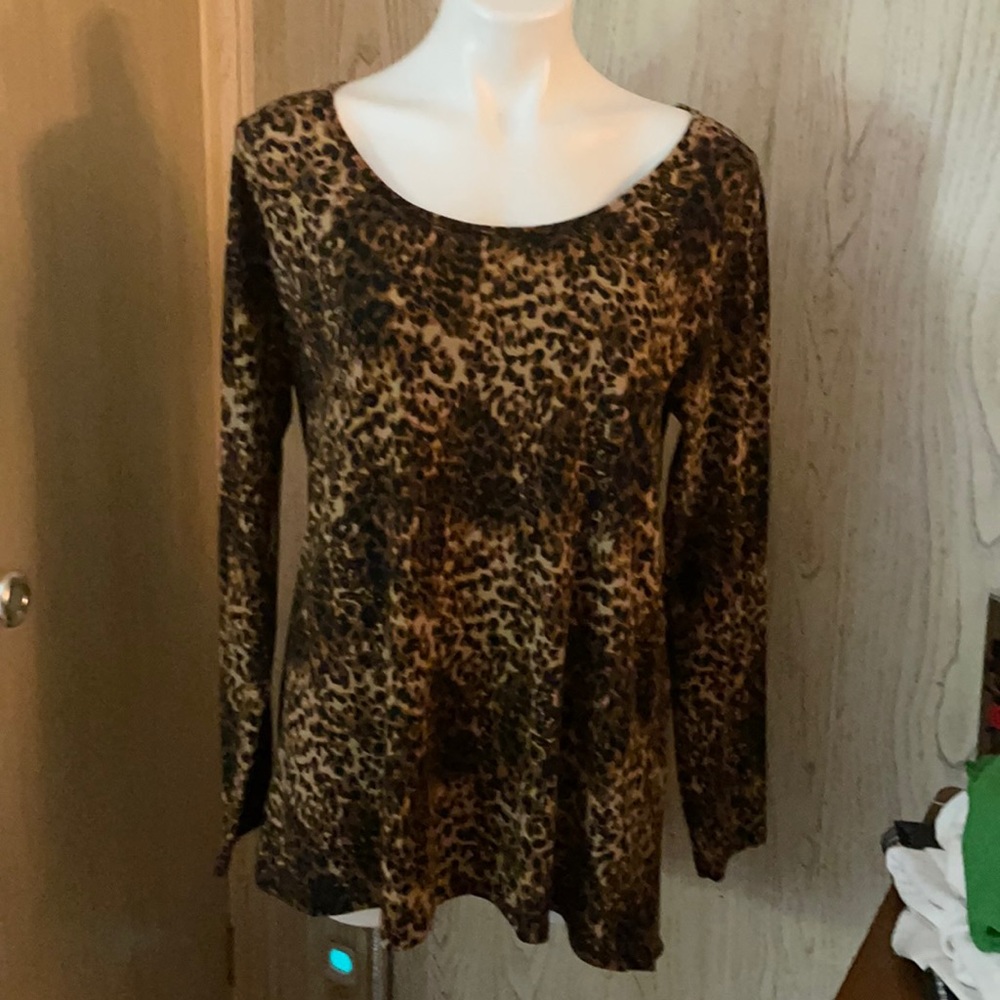 Very cute Lularoe top ❤️